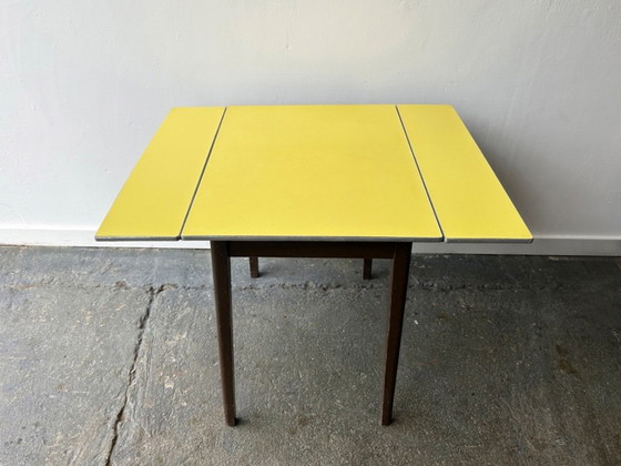Image 1 of Mid-Century vintage 1960s dining / kitchen / Formica drop leaf table