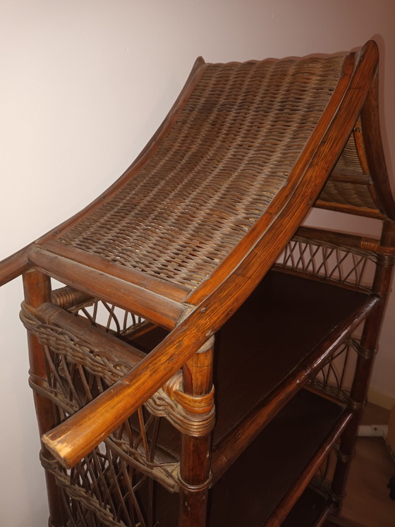 Image 1 of Pagoda de ratán de mediados de siglo