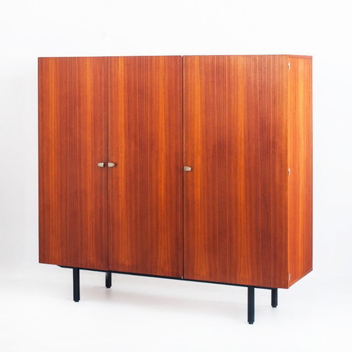 Modernist Wardrobe by Gérard Guermonprez for Magnani. France, 1950s. – kledingkasten, Wood