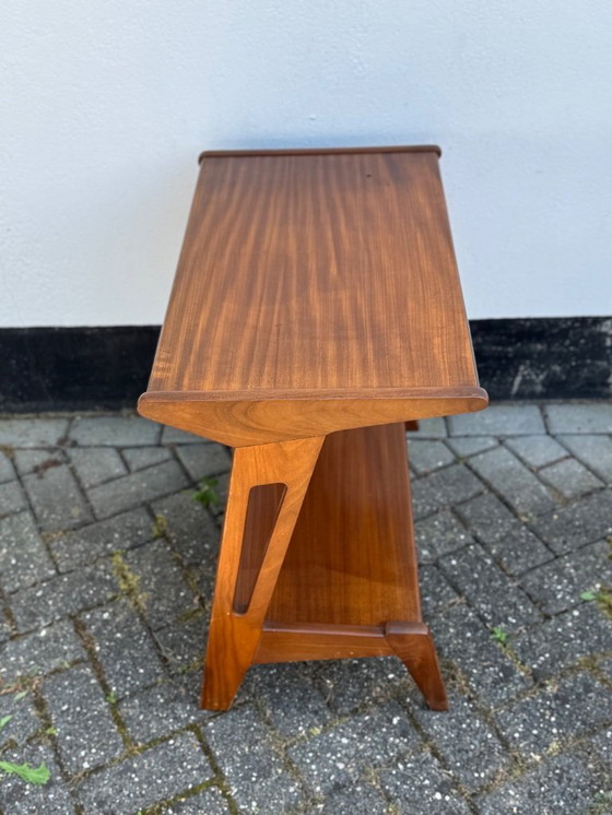 Image 1 of Porta TV Webe di Louis Van Teeffelen