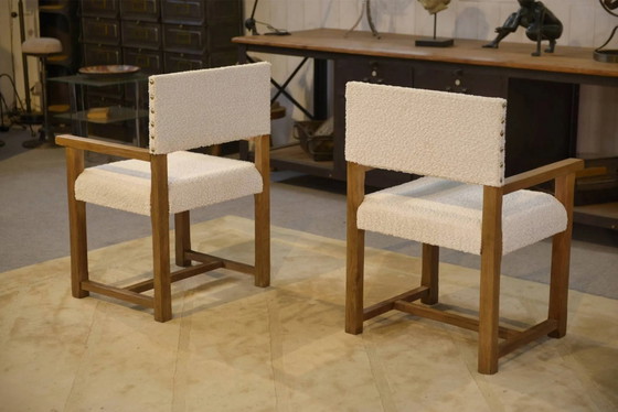 Pair of brutalist armchairs in oak and cream boucle 1950s, White (photo 4 of 14)