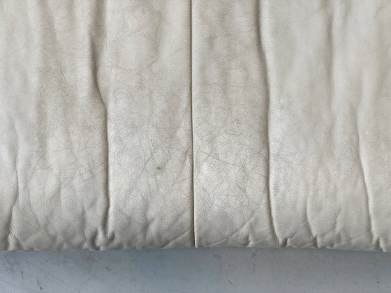 Image 1 of Vintage beige leren tweezitsbank, Zwitserland, jaren 80