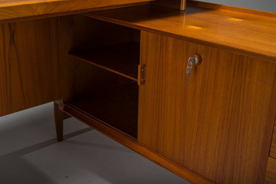 Image 1 of  Chefschreibtisch Modell 209 aus Teakholz von Arne Vodder für Sibast, 1955