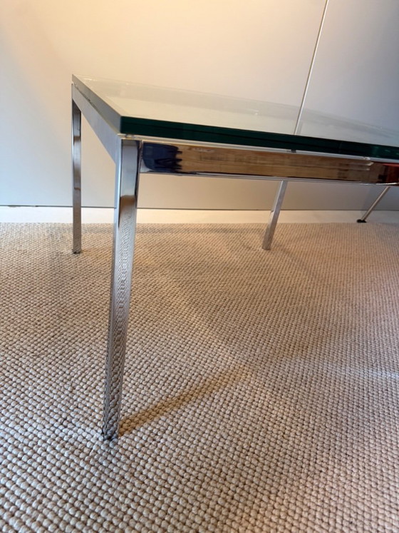 Image 1 of Knoll Florence glazen bijzettafel