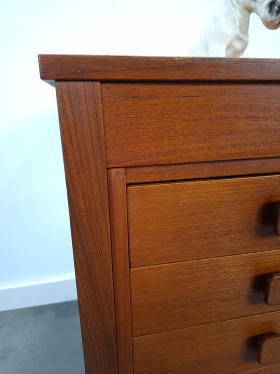 Image 1 of Teak vrijstaand bureau met lade uit Denemarken