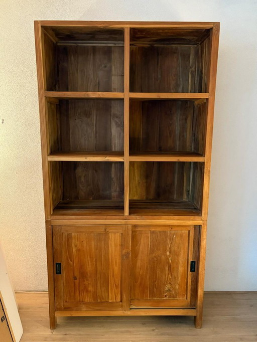 Teakhouten boekenkast