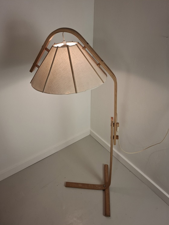 Image 1 of Lampada da terra vintage in legno Jan Wickelgren (design scandinavo)