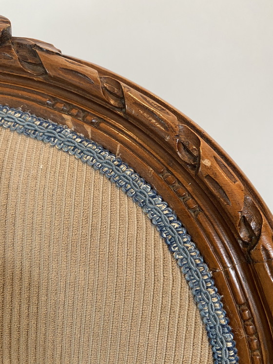 Image 1 of Lodewijk XVI fauteuil con ribstof beige e accenti blu