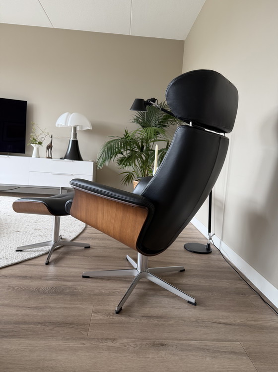 Image 1 of Sillón Conform con otomana