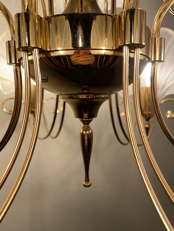 Image 1 of Elegant Italian Vintage Chandelier with Murano Shells