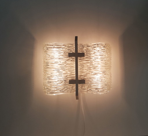 Lámpara de pared vintage de cristal helado de 1960