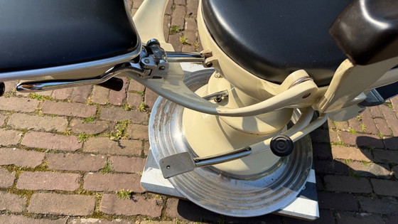 Image 1 of Vintage Siemens Sirona “D” Tandartsstoel (ca. 1950–1960)