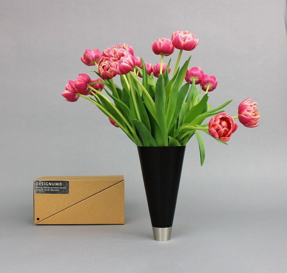 Image 1 of Myranda Brugge (1957) black KS vase, for Designum, 1981 in original packaging 