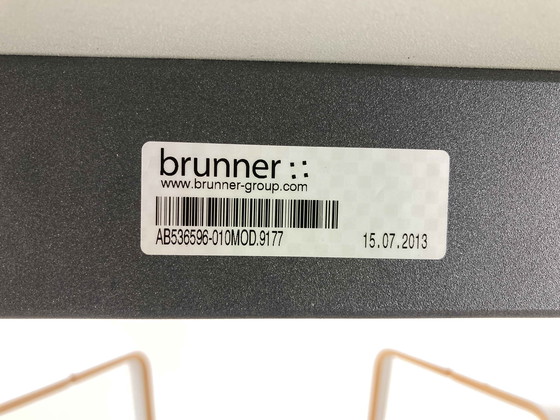 Image 1 of Mesa de conferencias Brunner Hoc con cuatro sillas