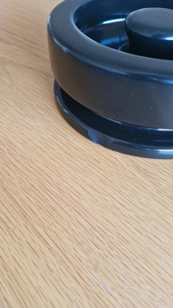 Image 1 of Cenicero 8532 de mármol, diseñado por Angelo Mangiarotti para Knoll édit. Diseño de 1967, Italia.