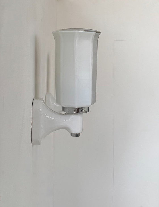 Image 1 of Paire d'applique vintage, porcelaine et opaline, France 1950