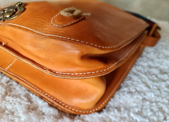 Bolso bandolera holgado de piel belga de Winnie the Pooh de Disney – Bolsos de hombro, Leather (photo 7 of 18)