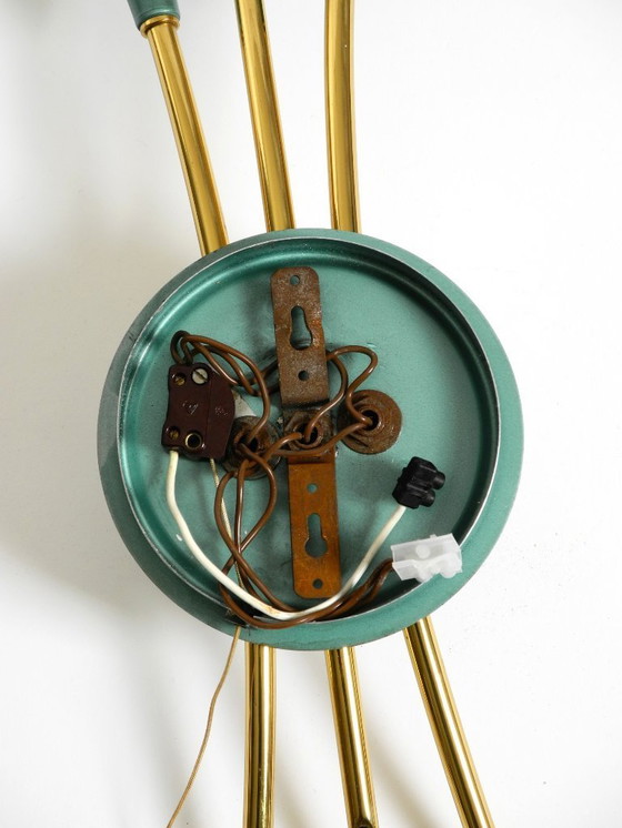 Image 1 of Bellissima lampada da parete conica a 3 luci in stile Mid-Century Modern in ottone