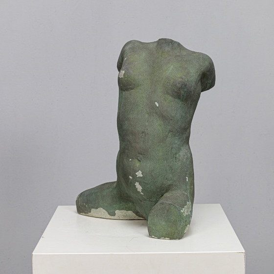 Image 1 of Betonnen sculptuur van een vrouwelijk torso van Francine Govers, Nederland, jaren 1990.
