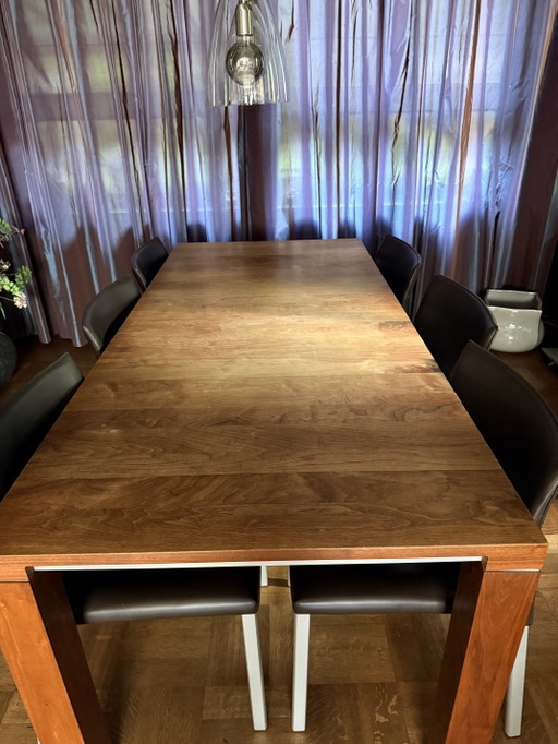 Leolux Dining Table – eettafels, Wood, Metal (photo 2 of 5)