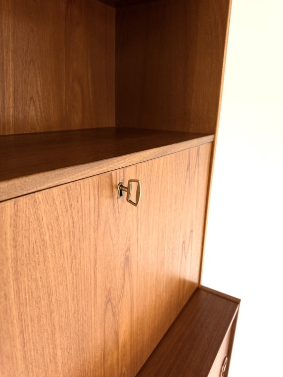 Image 1 of Bibliothèque vintage danoise en teck des années 60