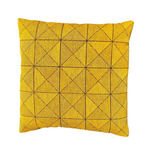 1x Muuto Tile wollen kussen; mosterdgeel