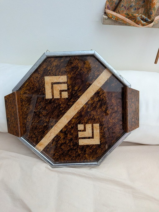 Seltenes achteckiges Whisky-Tablett im Art-Deco-Stil mit geometrischer Intarsienarbeit – 1920er Jahre (photo 2 of 6)