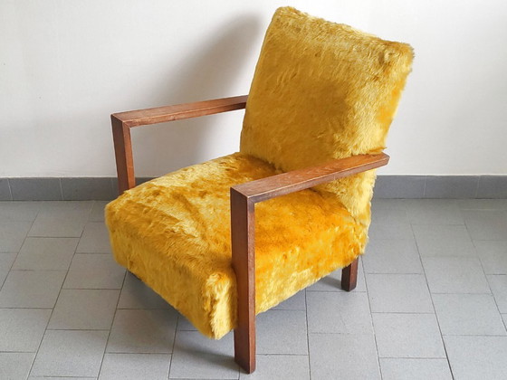 Image 1 of Vintage fauteuil uit de jaren 40, eikenhout en okerkleurig synthetisch bont, DLG Jean Royère, jaren 40