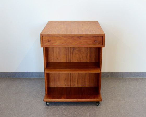 Image 1 of J. Ingvard Jensen Odense Mesa auxiliar / Carro