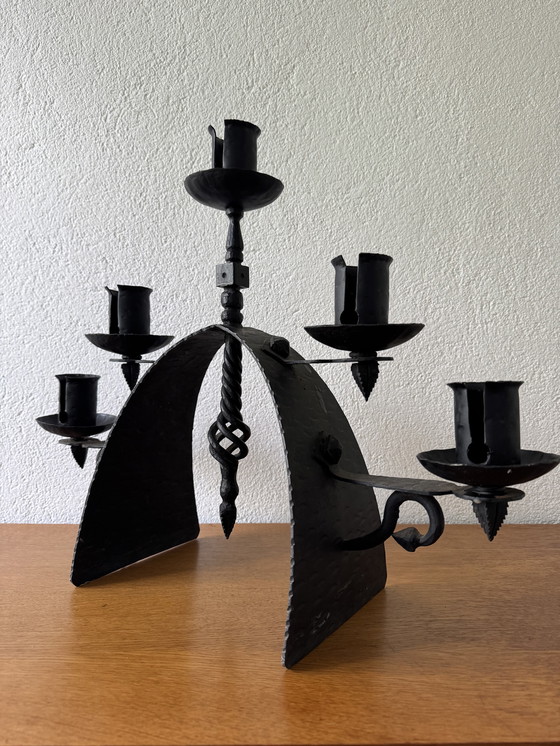 Image 1 of 60's Brutalistische smeedijzeren kandelaar