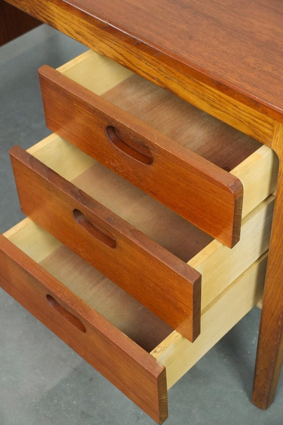 Image 1 of Scrivania di design tedesco vintage degli anni '60 di Hartmunt Lohmeyer per Wilkhahn con 6 cassetti