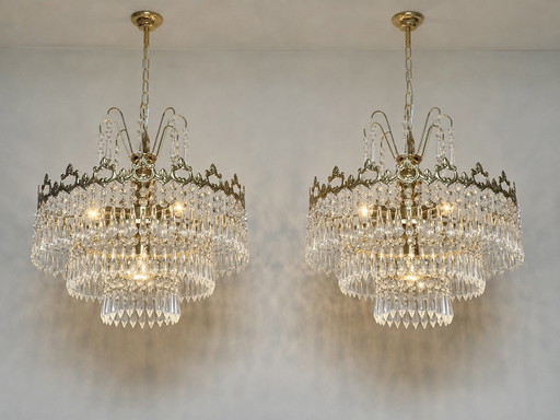 Set of 2 Vintage Italian crystal chandelier pendant lamps with icicle points