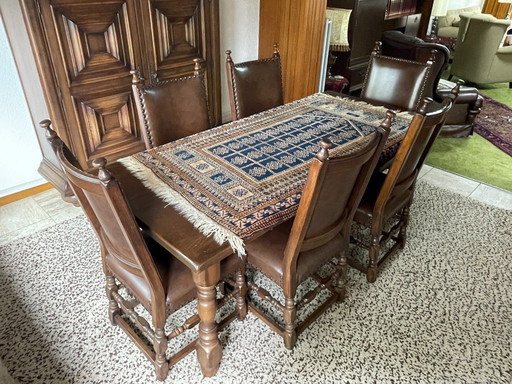 Stylish Dining Table With 6 Comfortable Chairs