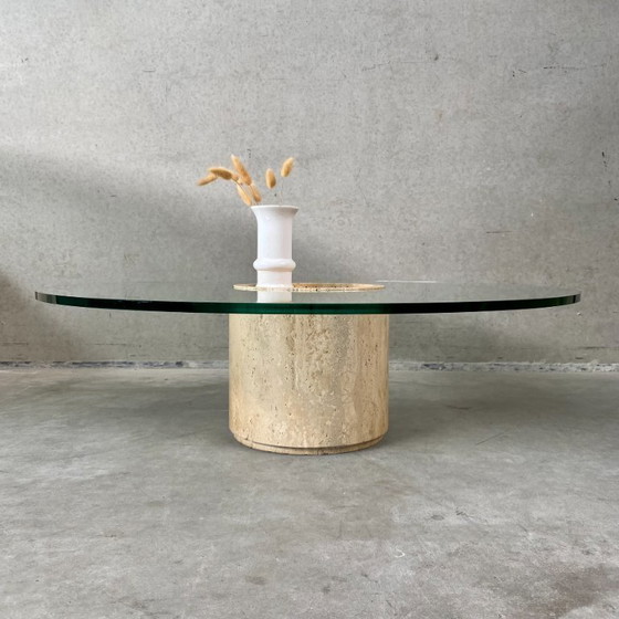 Image 1 of Mesa baja de cristal travertino de mediados de siglo