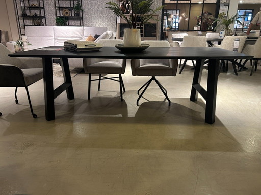 Selectio - Eiken Old Black – INHOUSE, eettafels, Wood (photo 2 of 2)