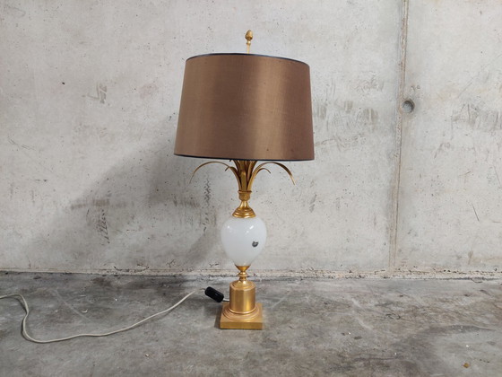 Image 1 of Messing en opaline ananasblad tafellamp 1960