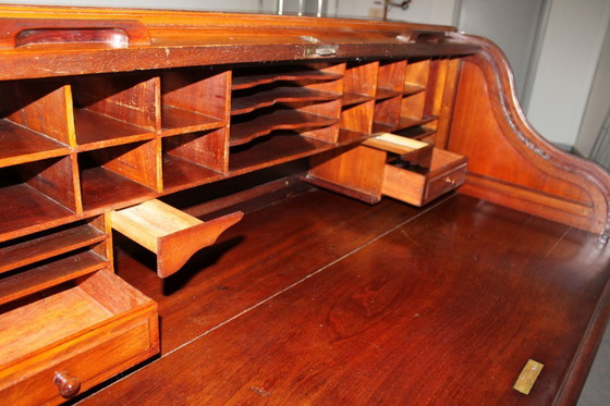 Image 1 of Pagina 1 van 12 American Bureau, 20e eeuw.