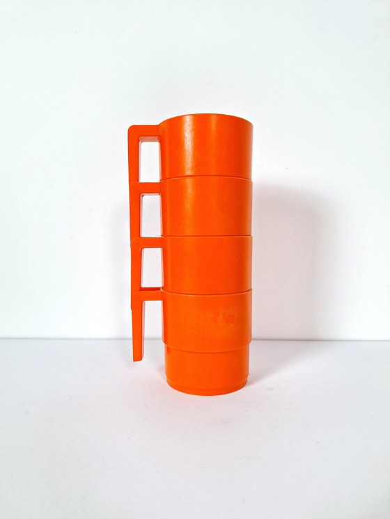 Image 1 of Lot de 4 gobelets vintage en plastique orange, style rétro pour pique-niques et camping, gobelets d'extérieur durables, styl