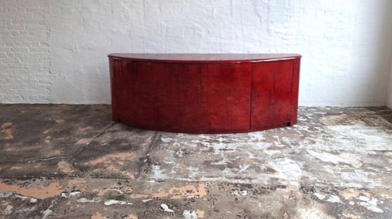 Italiaans bol dressoir in gelakt perkament van Aldo Tura – Leather (photo 2 of 16)