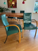 Leren eetkamerstoelen, merk FM, kleur jade