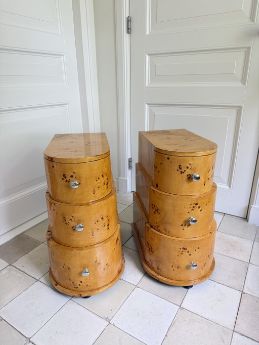 Buchenholzschränke mit Wurzelholzfurnier