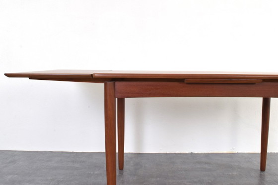 Mid-Century Danish Teak Extendable Dining Table, 1960s. – Wood (photo 13 of 18)