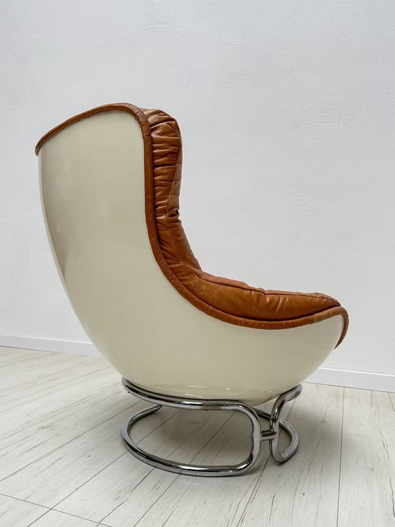 Image 1 of Ensemble de chaises "Karaté" en cuir vintage par Michel Cadestin pour Airborne 60s