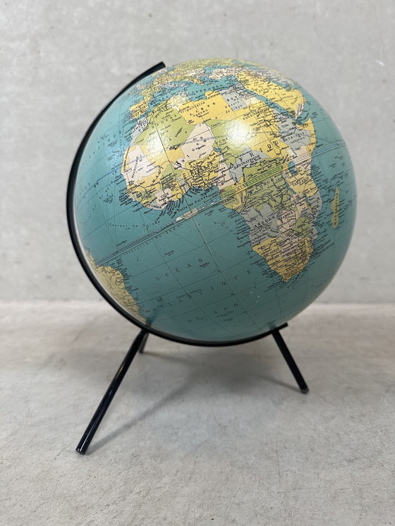 Image 1 of Vintage globe - Philips Challenge Globes