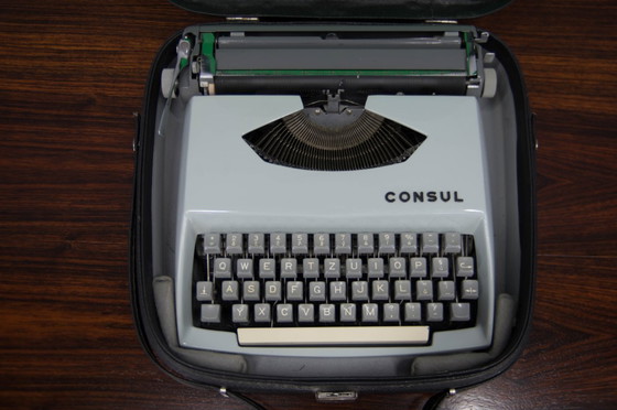 Image 1 of Máquina de escribir / Cónsul de mediados de siglo, 1960