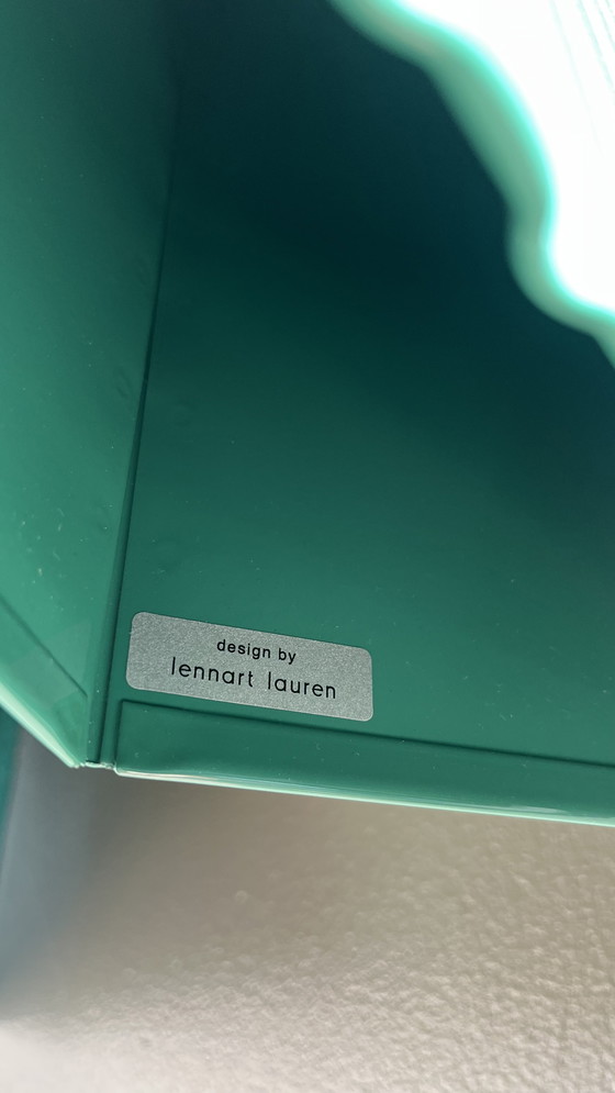 Image 1 of Taburete fino como el papel Lennart Lauren