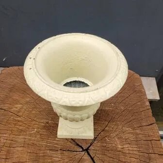 Cast iron garden vase cream white large, Plant pot, Vintage (photo 4 of 7)