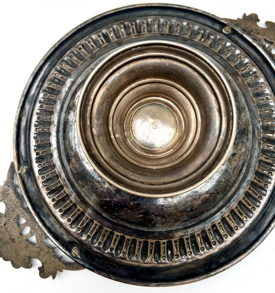 Image 1 of Ciotola con piede placcata in argento e manici rocaille – stile storicista