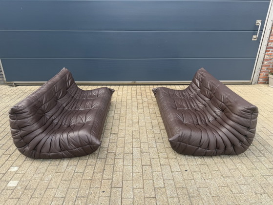 Image 1 of 100% authentic Ligne Roset Togo 2x 3-seater in Chocolate Brown leather