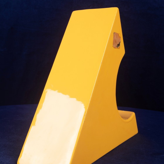 Vaso Scultoreo Italiano Giallo in Ceramica Smaltata Space Age, Anni '70 – Vasi (photo 14 of 21)